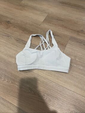 lululemon athletica Light Gray Strappy Sports Bra with Crisscross Back